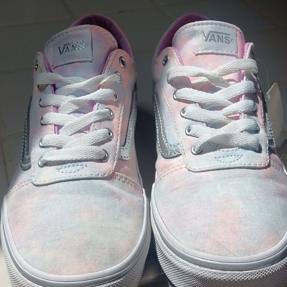 Vans Pink and White Sneakers Classic Style